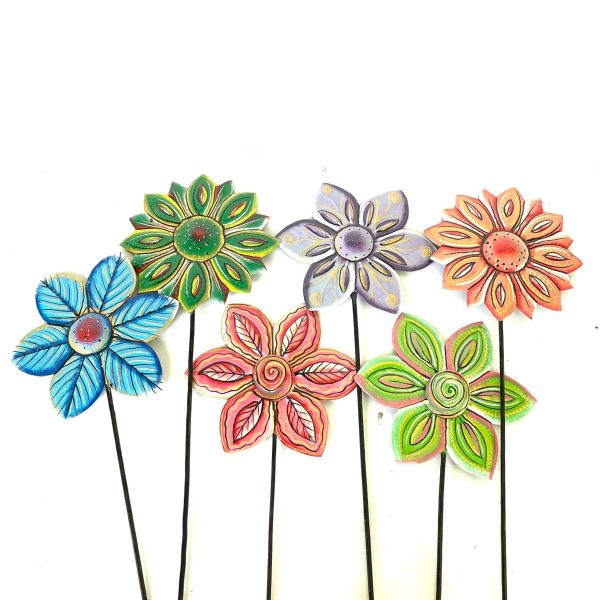 Gartenstecker: bunte Blumen